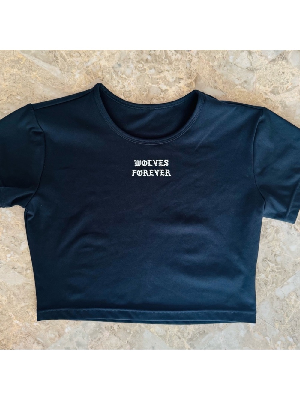 Darc Sport Wolves Forever Black Crop Top
